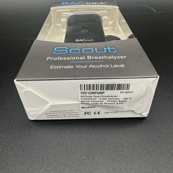 BACtrack Scout Professional Breathalyzer Alcohol Tester - New - Picture 3 of 4